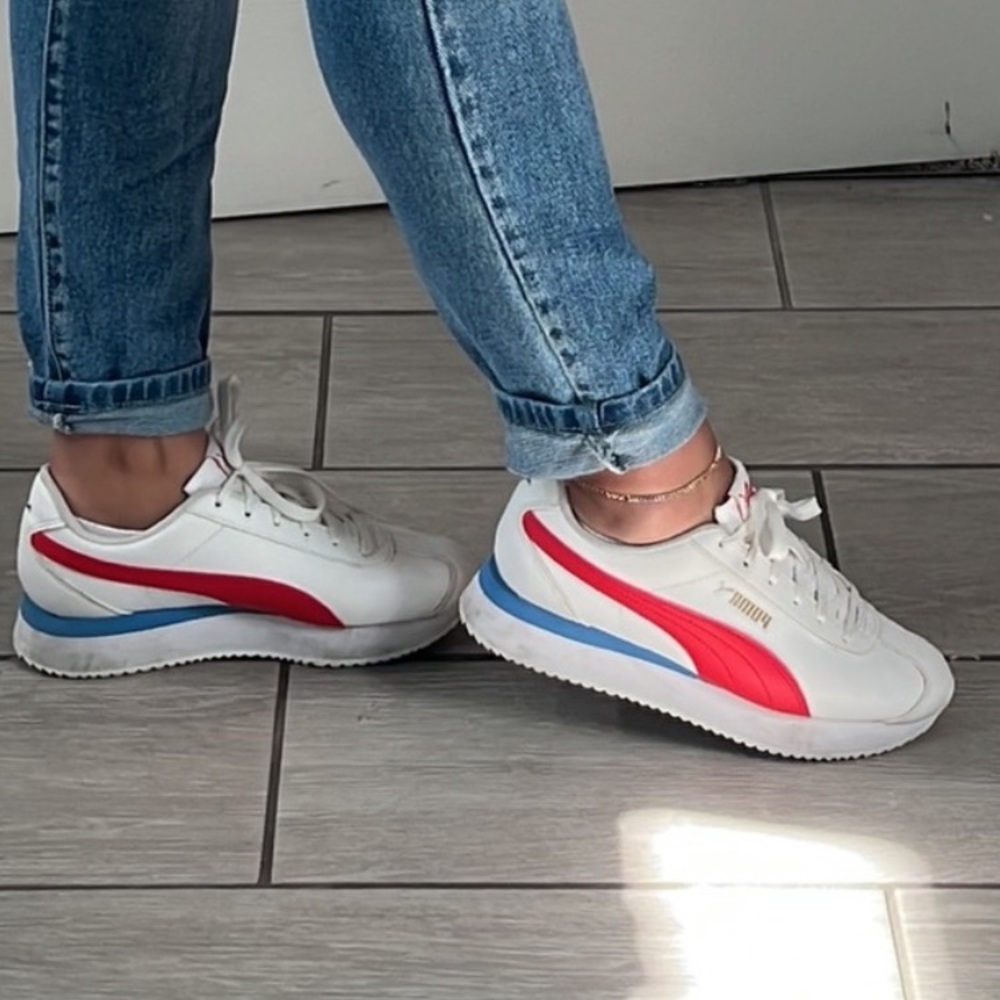 Puma Turino Platform Sneekers Women's White, Red and Blue Size 7